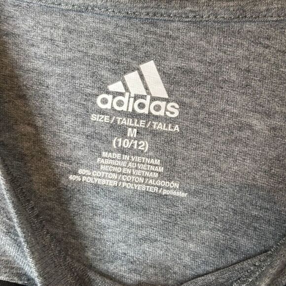 Adidas Gray Short Sleeve Graphic Tshirt size Medium - Picture 3 of 4